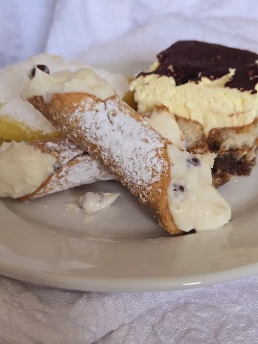 Fresh Patisserie Picture 10