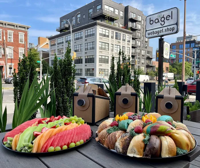 We Bagel & Lunch Picture 5