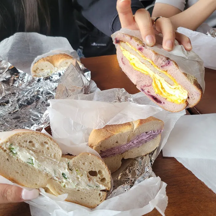 We Bagel & Lunch Picture 10