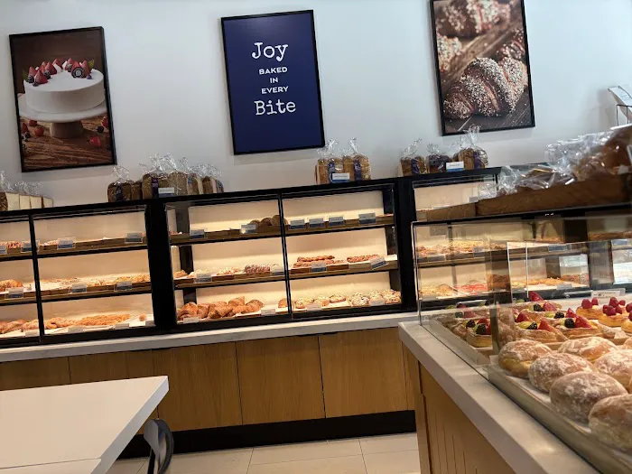 Paris Baguette Picture 1