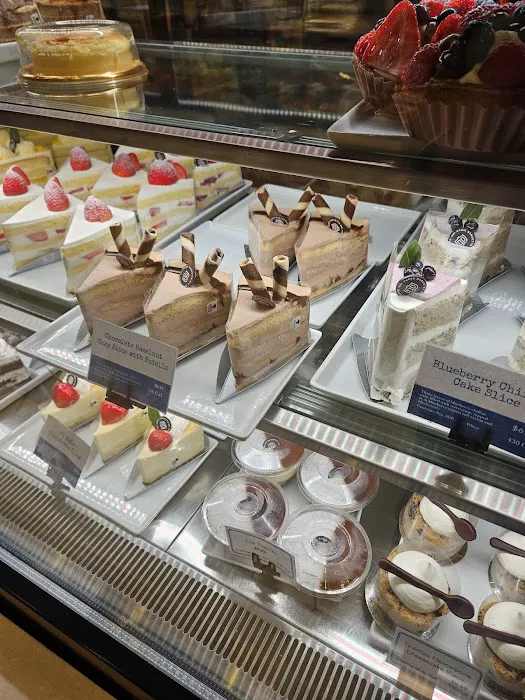 Paris Baguette Picture 1