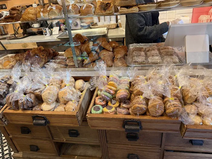 Épices Bakery Picture 5