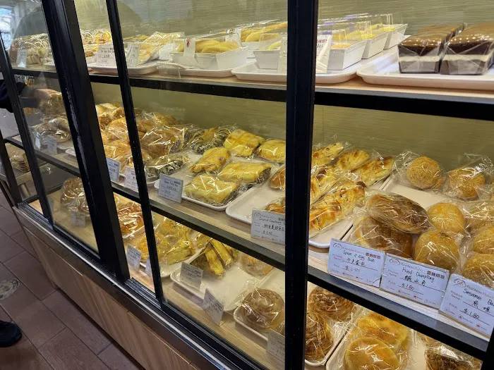 Woodside Rainbow Bakery Picture 4