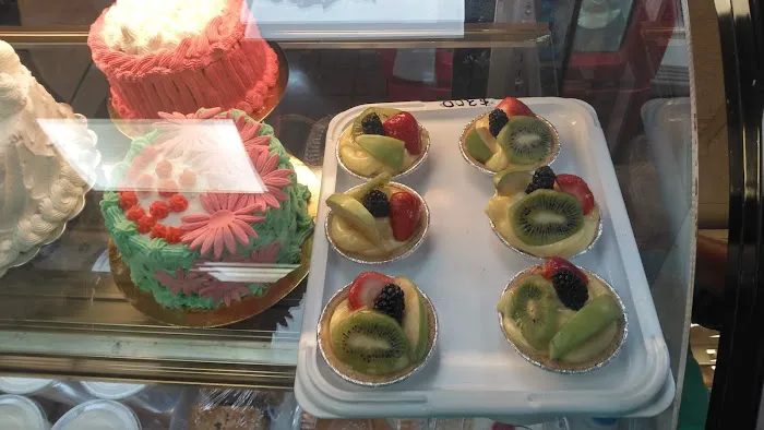 La Dulce Bakery Picture 2