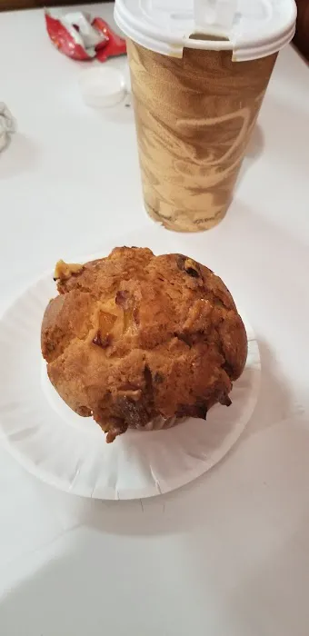 La Fe Bakery & Restaurant Picture 6
