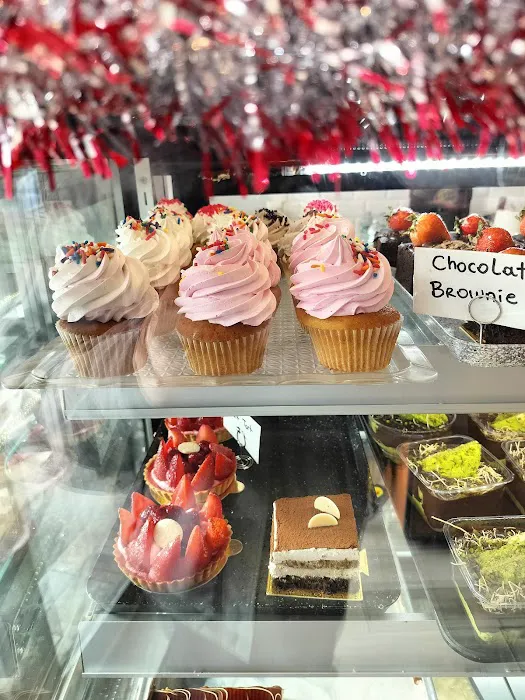 Safir Bakery & Cafe Picture 5