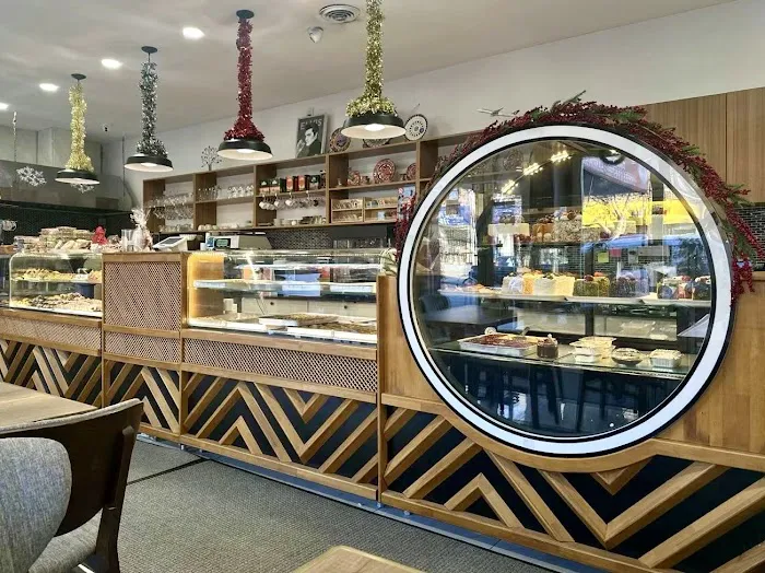 Safir Bakery & Cafe Picture 10