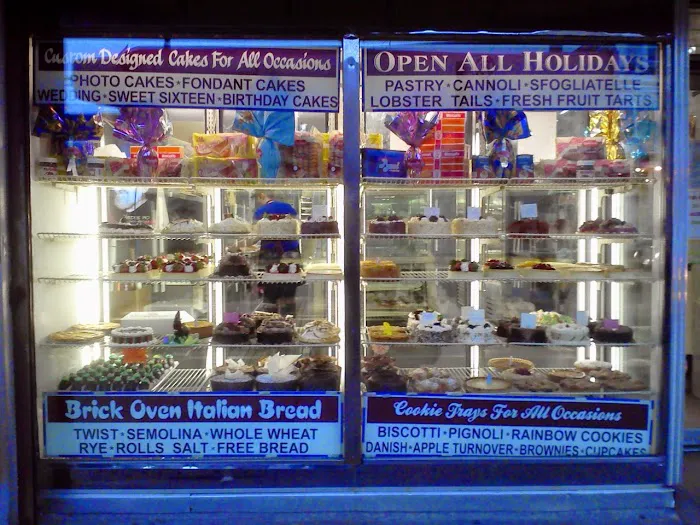 T & D Bakery Picture 3