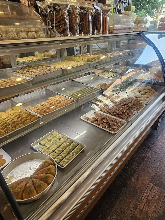 Divan Bakery Picture 4