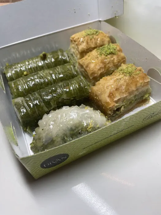 Divan Bakery Picture 3