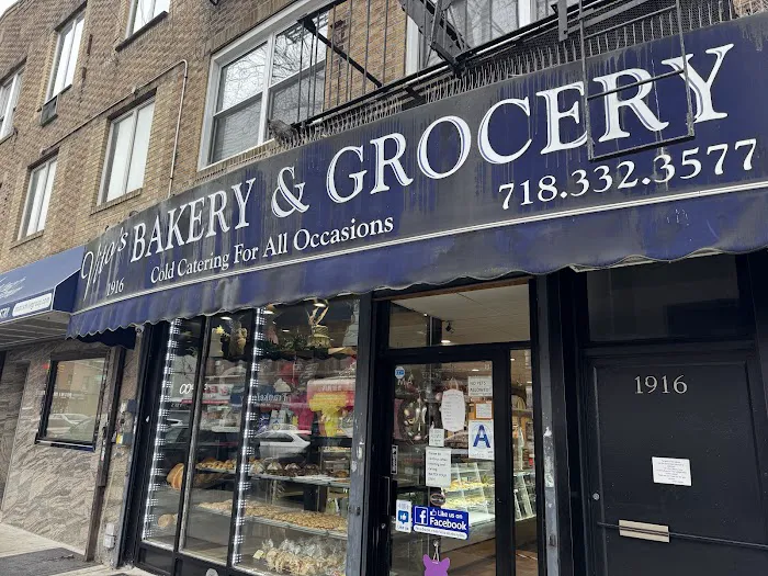 Vito's Bakery & Grocery Picture 1