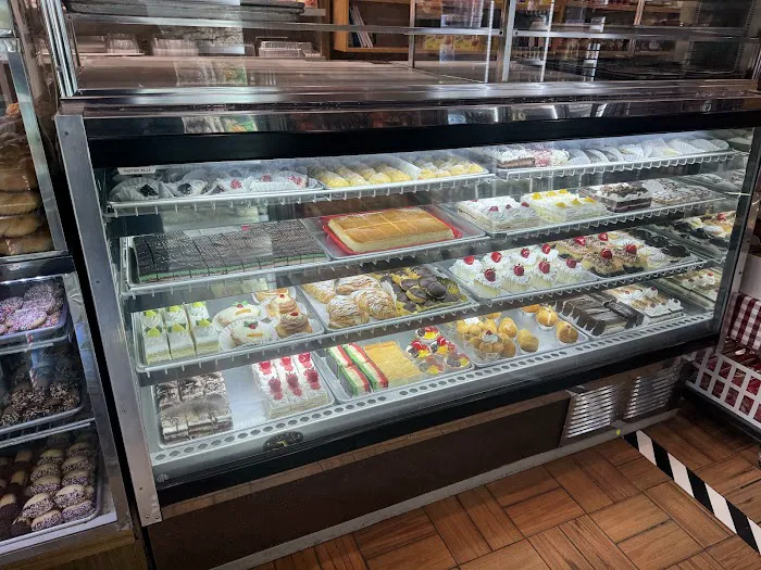 Vito's Bakery & Grocery Picture 6