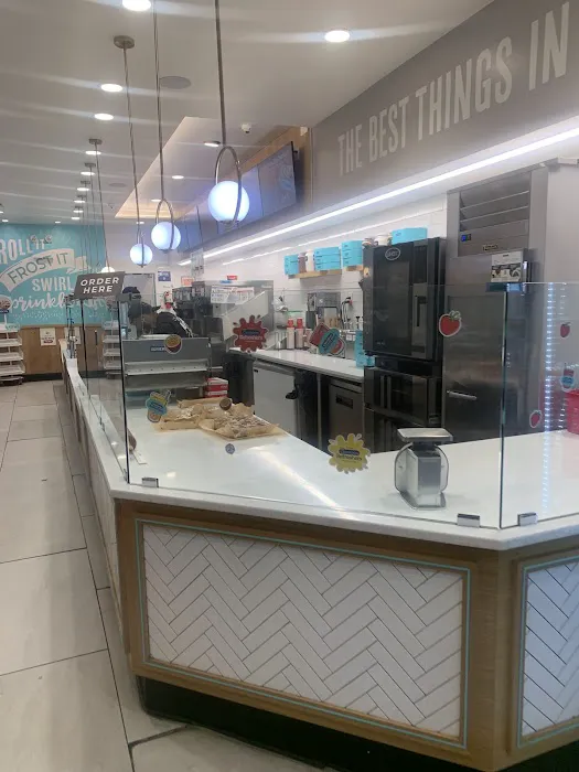 Cinnabon Picture 2