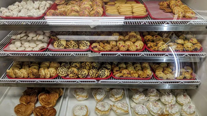 Sarita's Bakery Picture 2