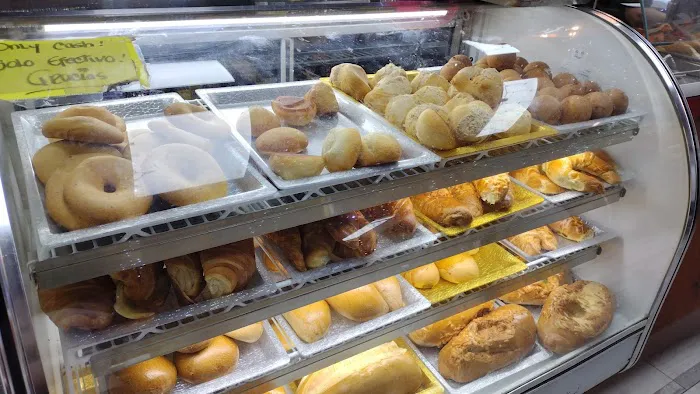 Las Americas Bakery Picture 6