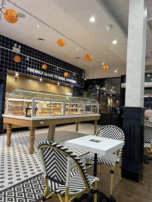 Paris Baguette Picture 2