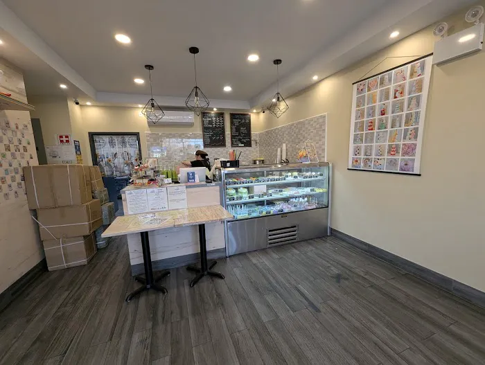 E's Cake Shop Picture 7