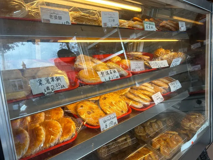 E E Bakery Picture 3