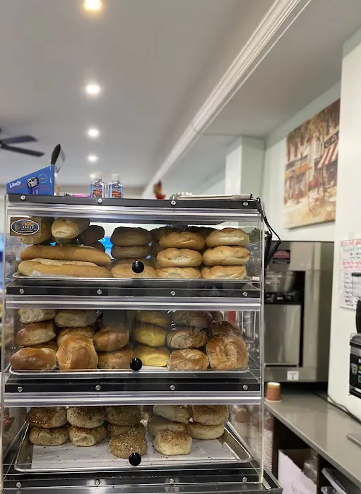 Santiago's Deli&Bagels Inc Picture 3