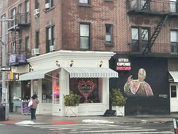 Little Cupcake Bakeshop Picture 4
