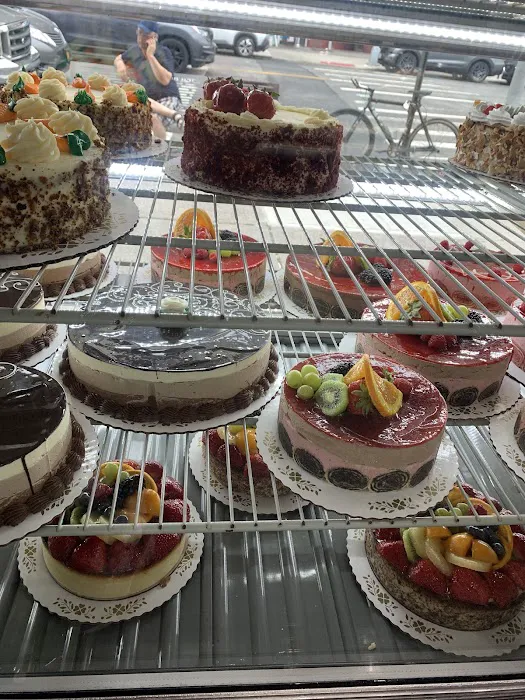 Rimini Pastry Shoppe Picture 2