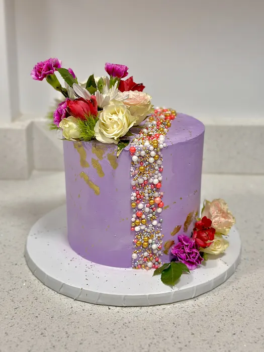 Isa's Cake (online only) Picture 3