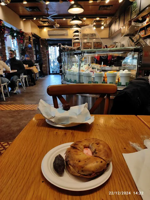 Tal Bagels Picture 10