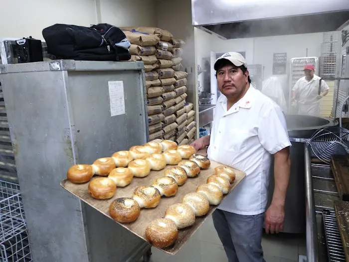 Hot Bagels and Bialys Picture 5