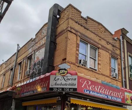 La Nueva Ambatenita Bakery