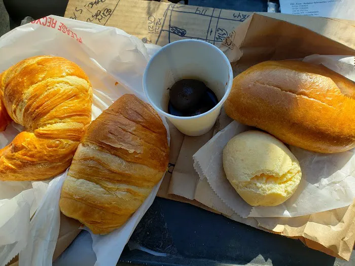 La Nueva Ambatenita Bakery Picture 4