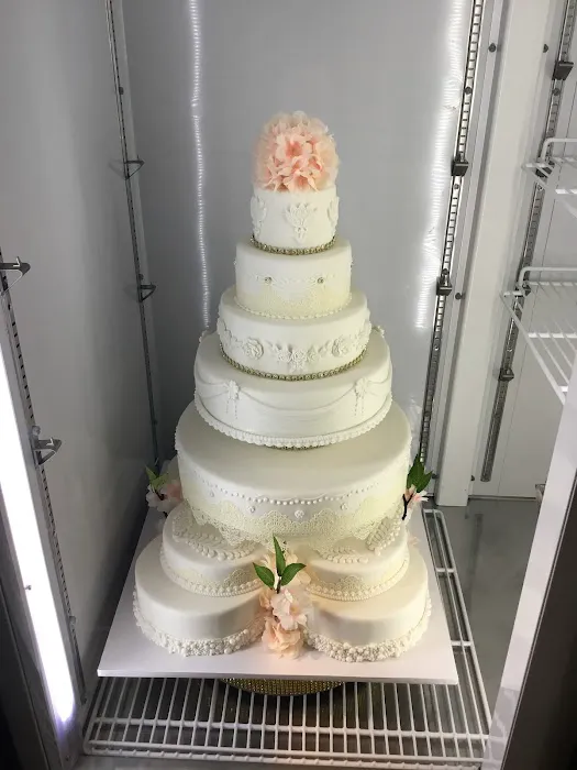 Sugar & Cake Fantasies Bakery Picture 2