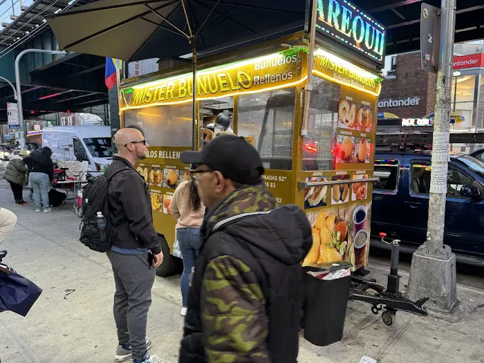 Mr Buñuelo Picture 1