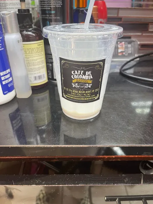 Café de Colombia Bakery Picture 9