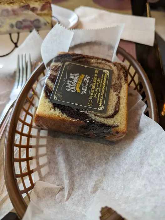 Café de Colombia Bakery Picture 10