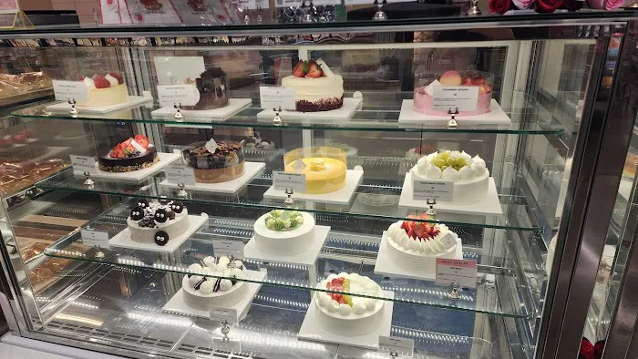 L’Ami Bakery & Cafe Picture 1