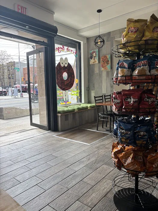 Vitality Bagels - Bagel shop in Broadway Astoria NY Picture 3