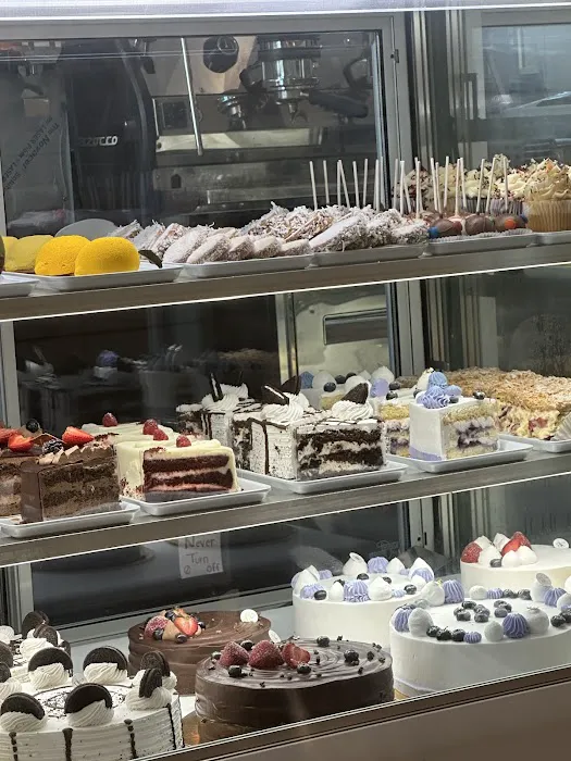 Paris Oven Bakery Picture 4