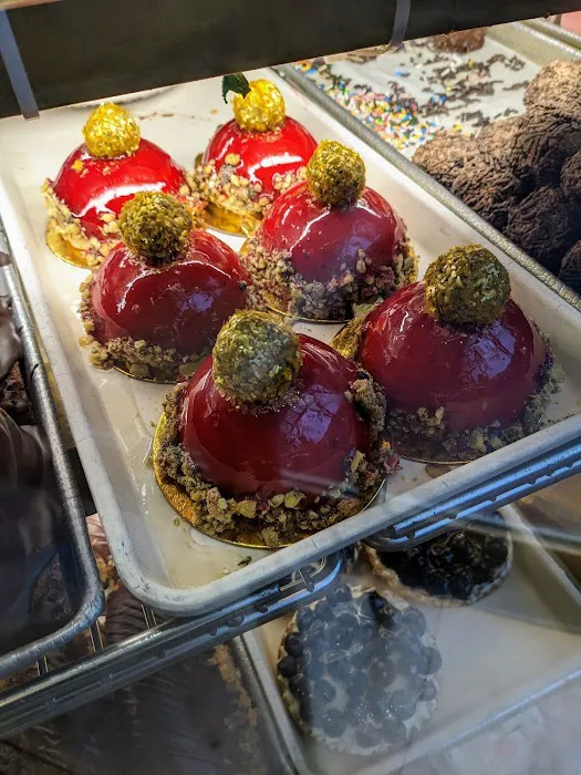 omonia cafe next door Picture 10