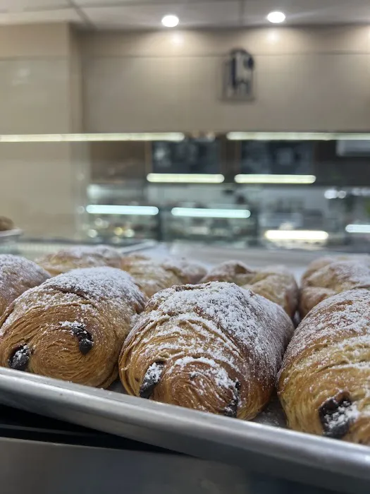 Sherlyn's Bakery Picture 2