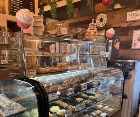 Crumbly Cafe & Bakery