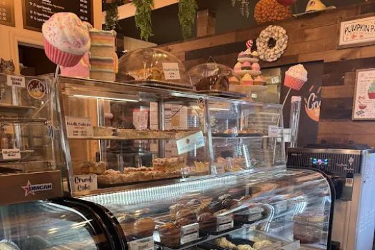 Crumbly Cafe & Bakery