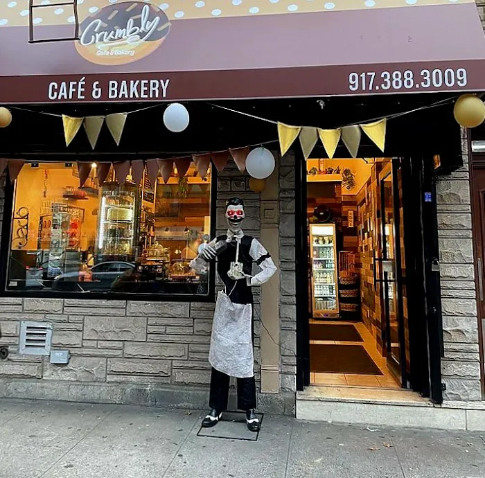 Crumbly Cafe & Bakery Picture 2