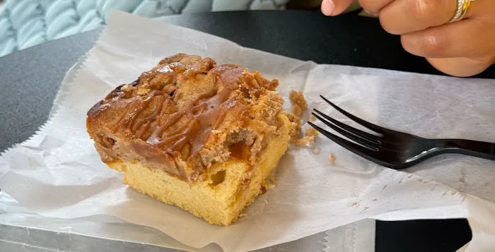 Crumbly Cafe & Bakery Picture 8