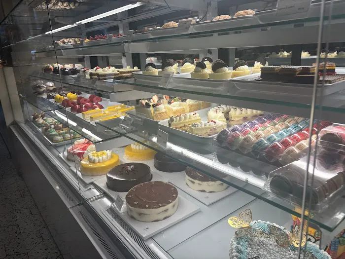 Angelina Bakery - UES Picture 4