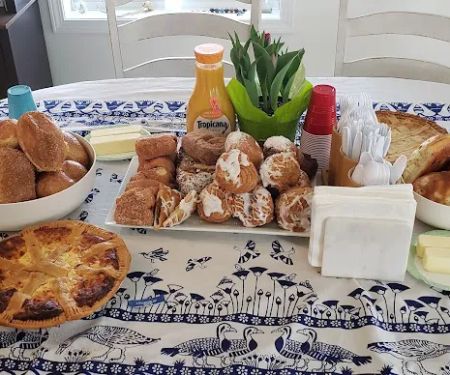 Cuccio's Bakery