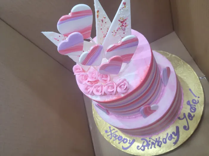 Cuccio's Bakery Picture 10