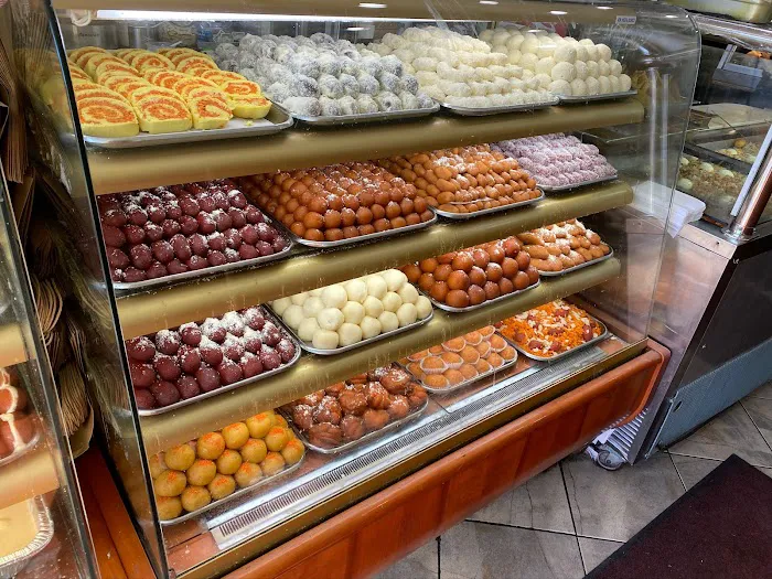 Premium Sweets & Restaurant (প্রিমিয়াম সুইটস এন্ড রেস্টুরেন্ট) Picture 3
