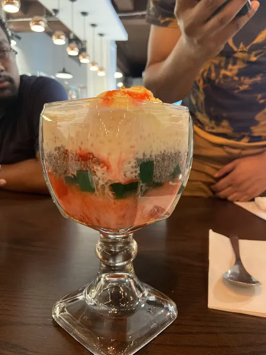 Premium Sweets & Restaurant (প্রিমিয়াম সুইটস এন্ড রেস্টুরেন্ট) Picture 8