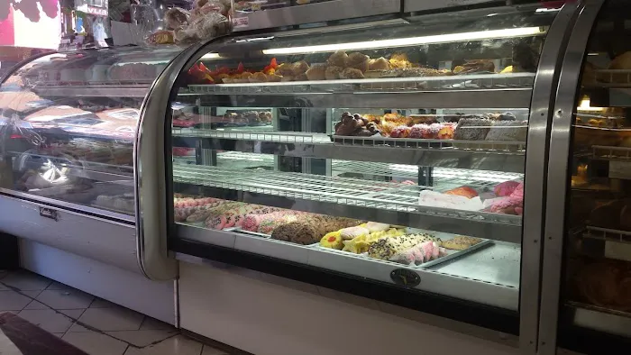 Beky's Bakery Picture 10