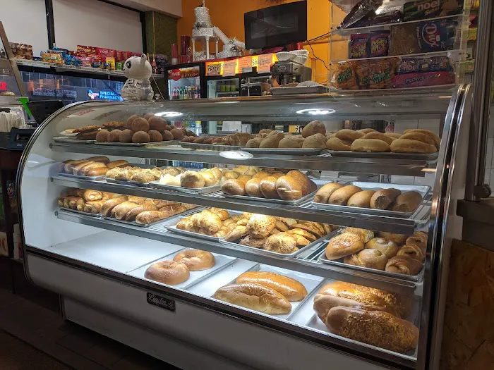 Las Americas Bakery Picture 4